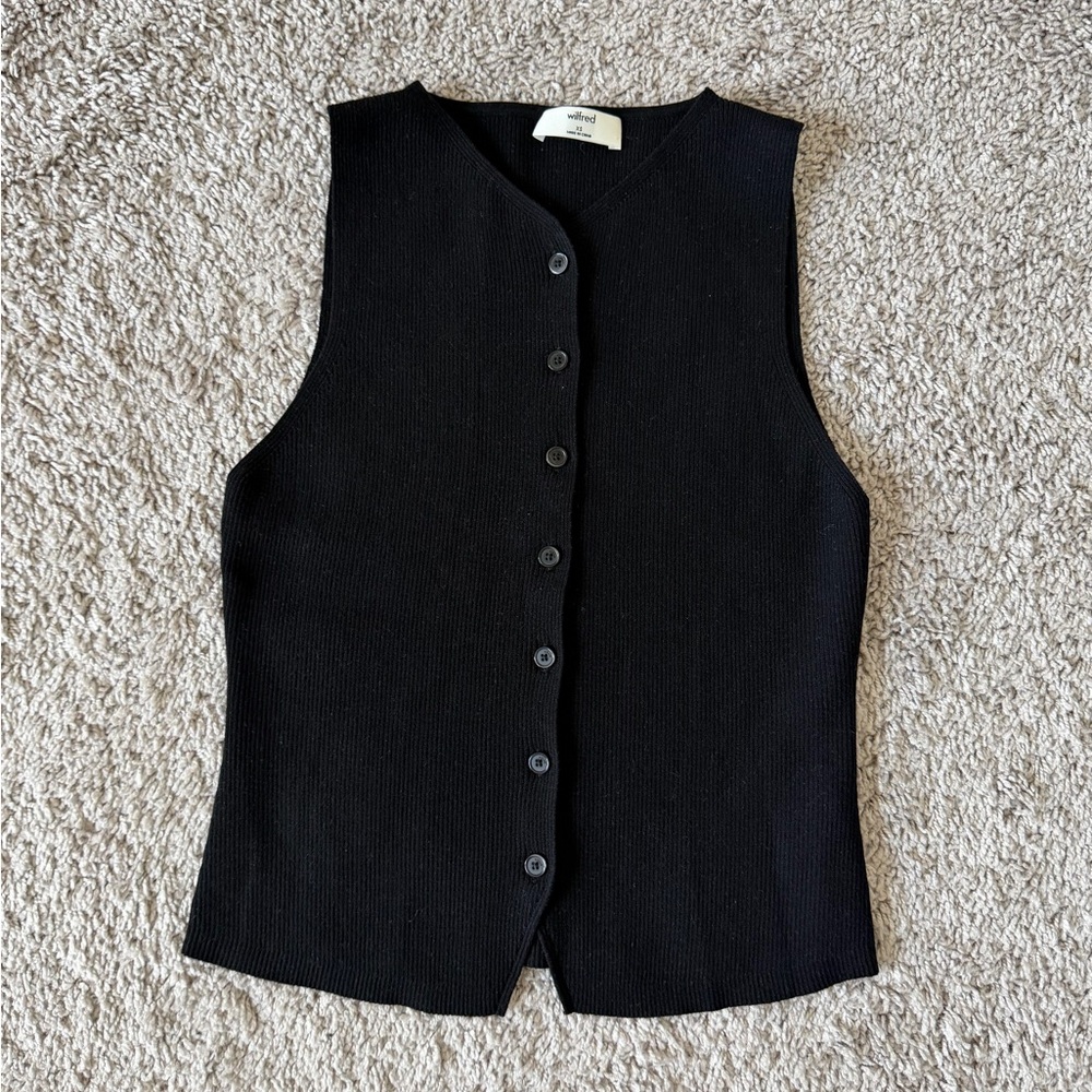 Wilfred Black Sleeveless Knit Button-Front Vest